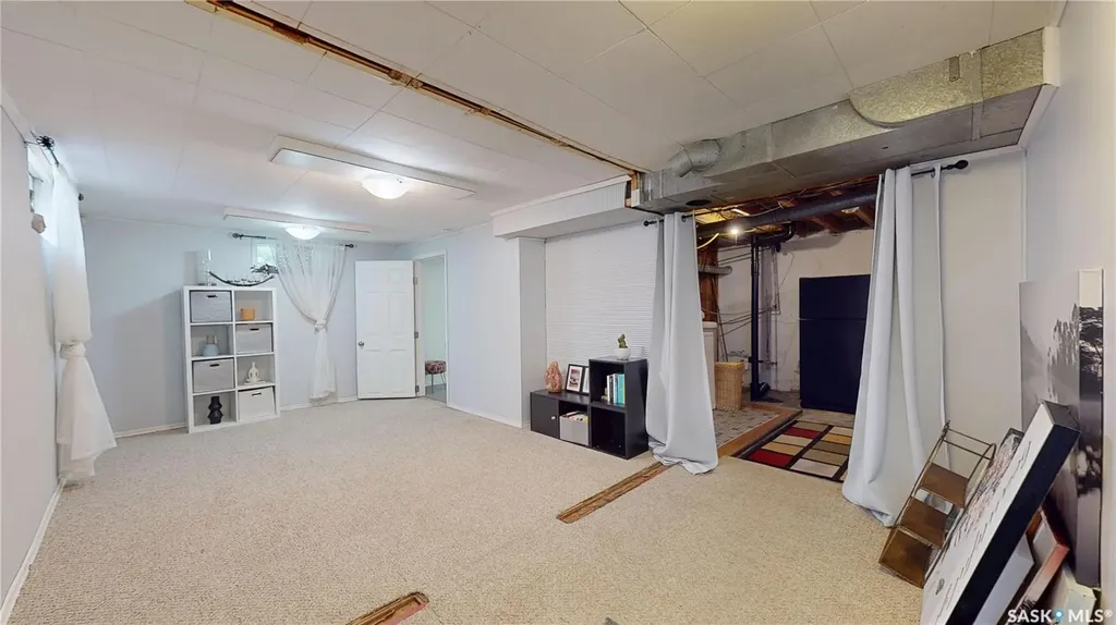 1333 Empress Street Regina SK S4T 5E6