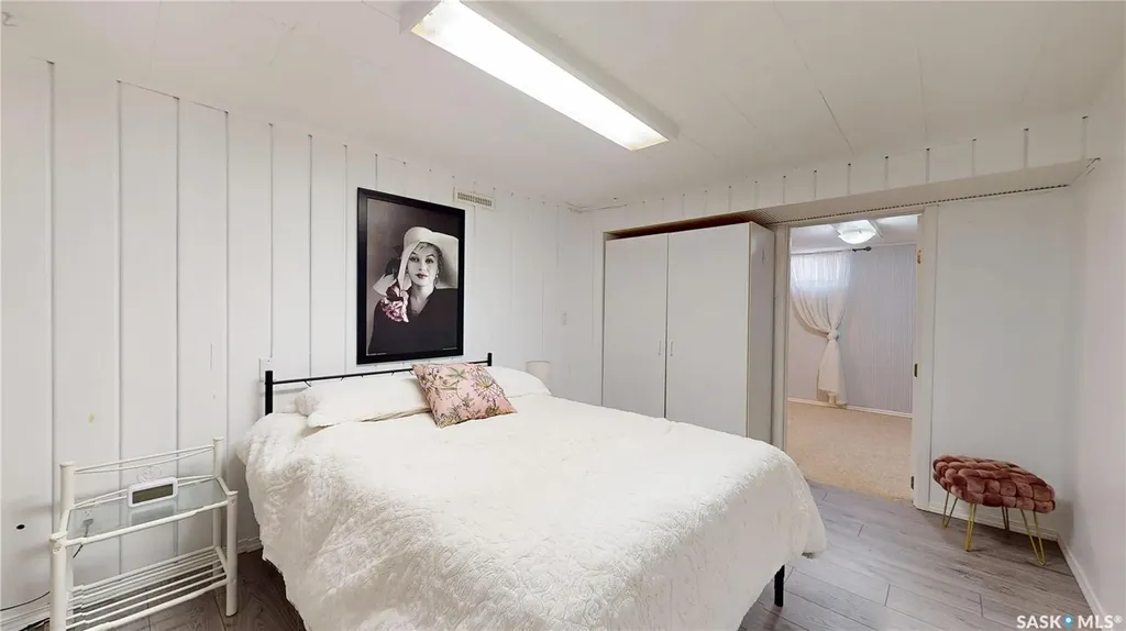 1333 Empress Street Regina SK S4T 5E6
