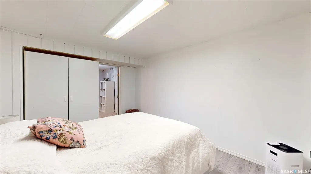 1333 Empress Street Regina SK S4T 5E6