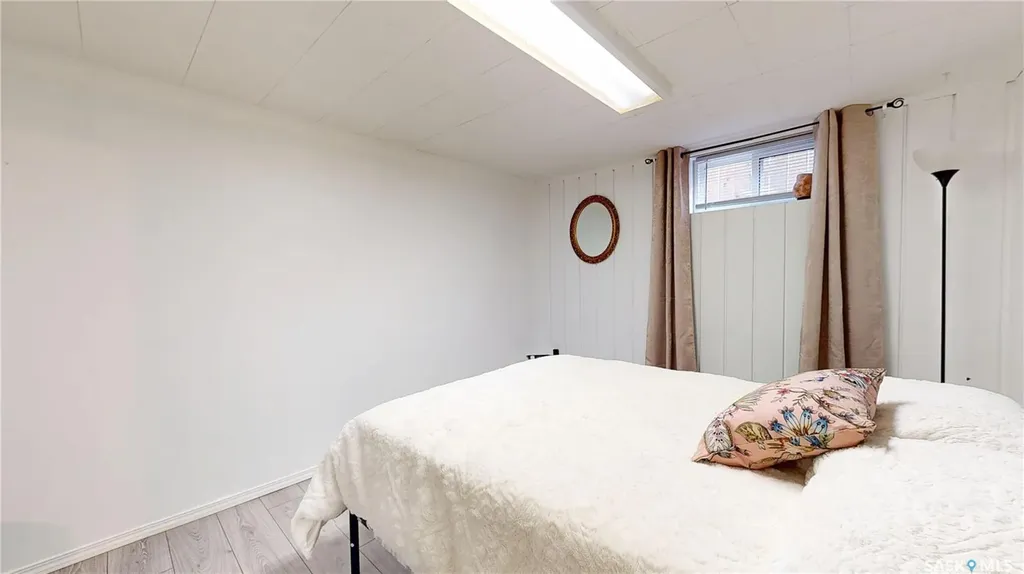 1333 Empress Street Regina SK S4T 5E6