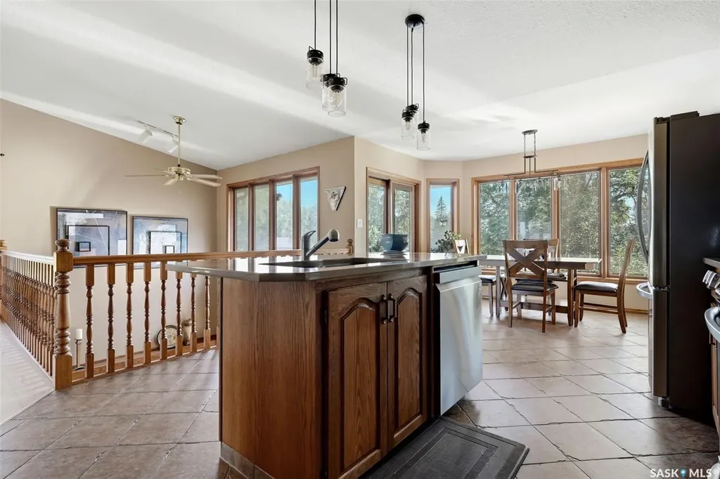 33 Federal Drive White City SK S4L 5B1