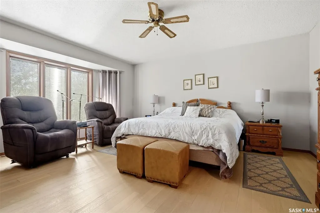 33 Federal Drive White City SK S4L 5B1