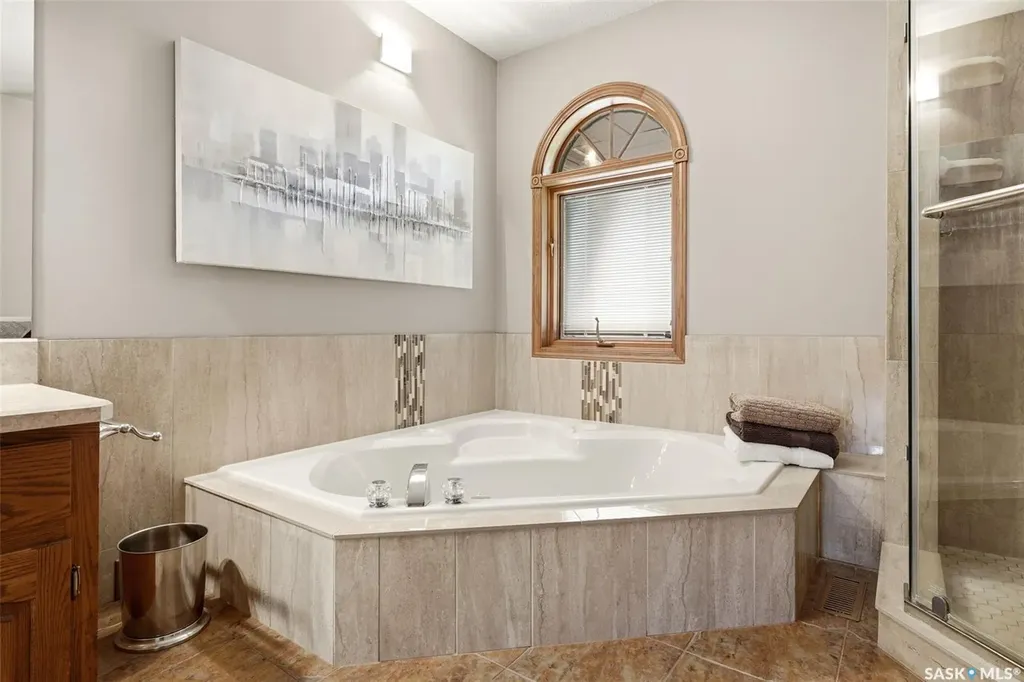 33 Federal Drive White City SK S4L 5B1