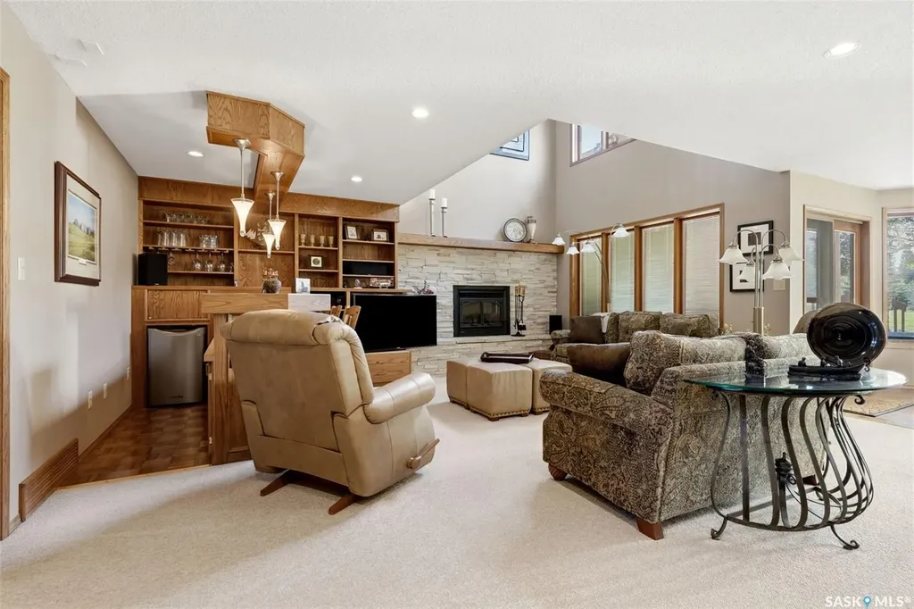33 Federal Drive White City SK S4L 5B1