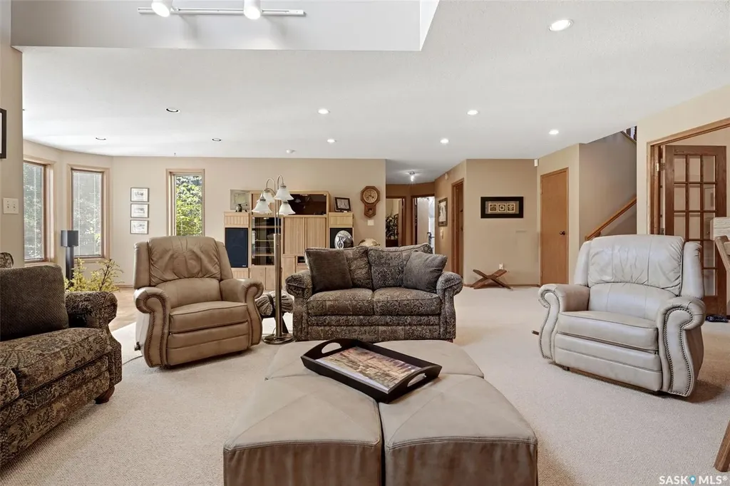 33 Federal Drive White City SK S4L 5B1