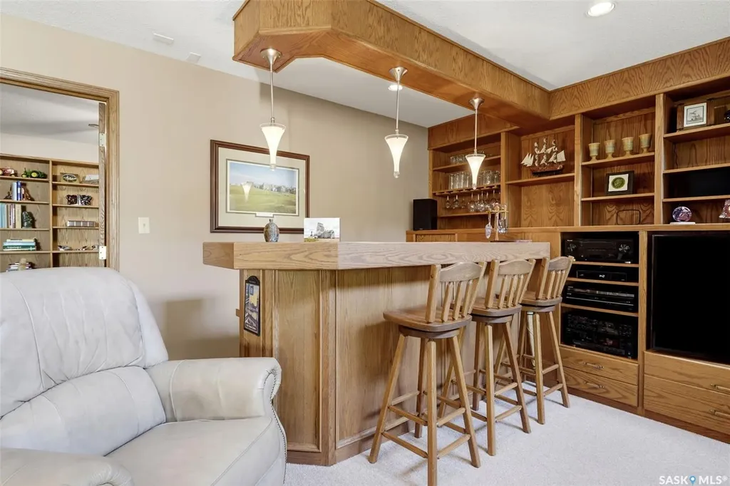 33 Federal Drive White City SK S4L 5B1