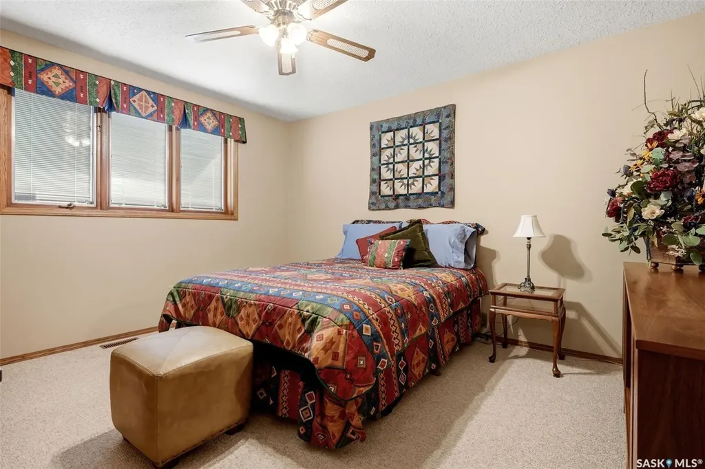 33 Federal Drive White City SK S4L 5B1