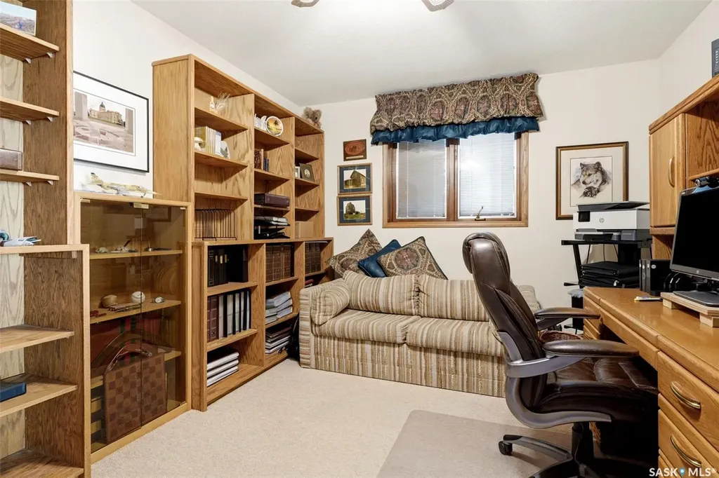 33 Federal Drive White City SK S4L 5B1