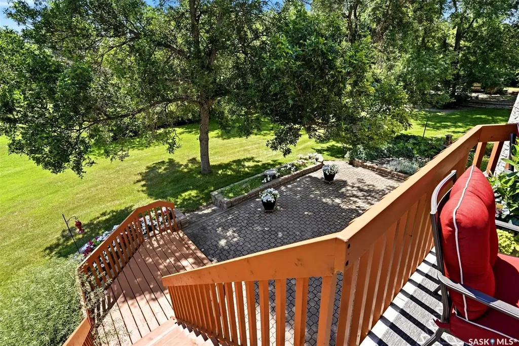 33 Federal Drive White City SK S4L 5B1