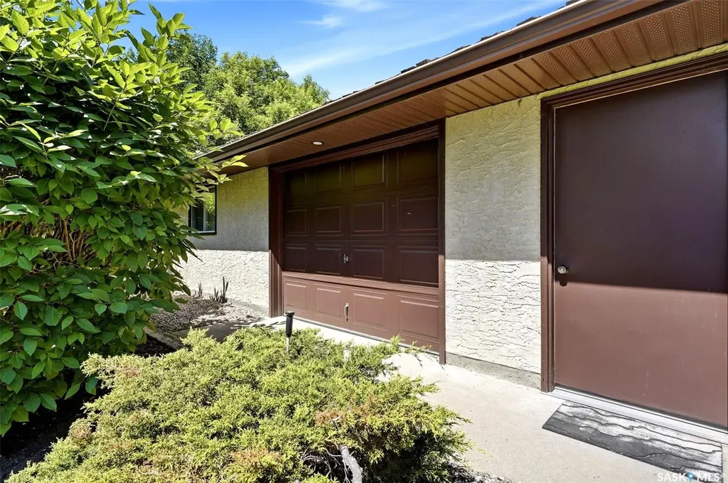 33 Federal Drive White City SK S4L 5B1