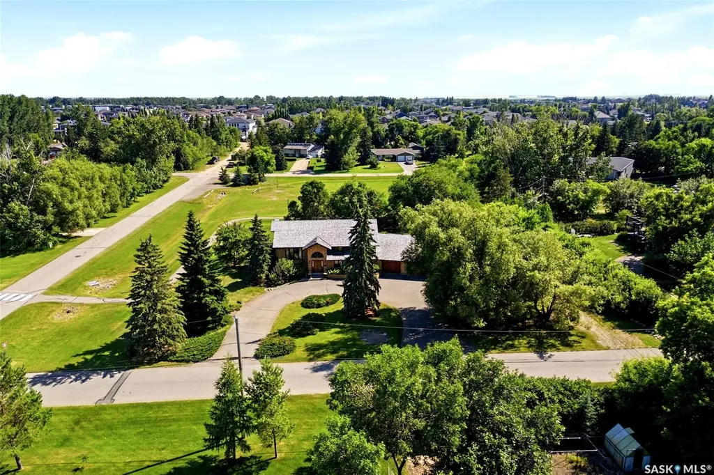 33 Federal Drive White City SK S4L 5B1