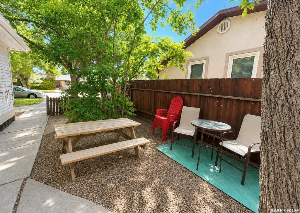 334 6th Avenue SE Swift Current SK S9H 3P1