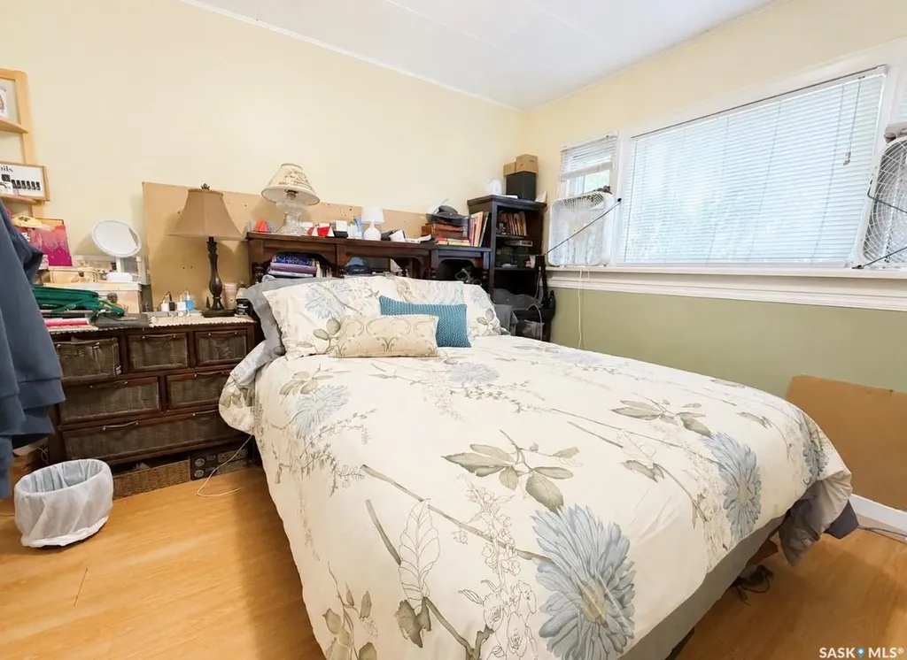 334 6th Avenue SE Swift Current SK S9H 3P1