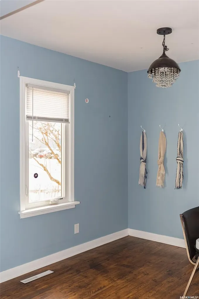 454 Fairford Street W Moose Jaw SK S6H 1W2