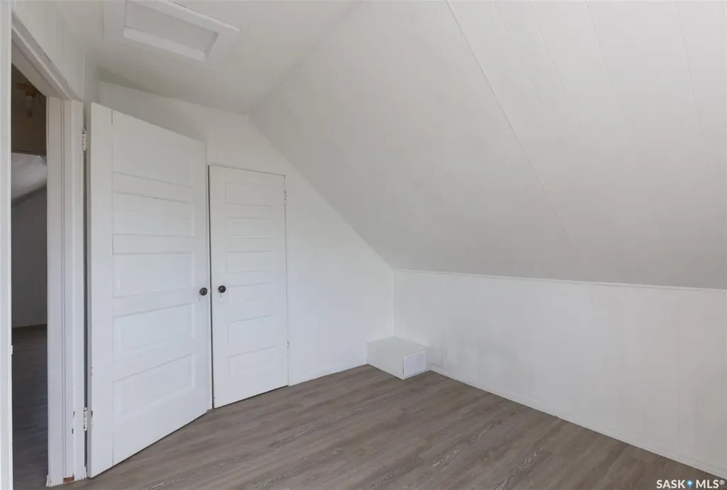 454 Fairford Street W Moose Jaw SK S6H 1W2