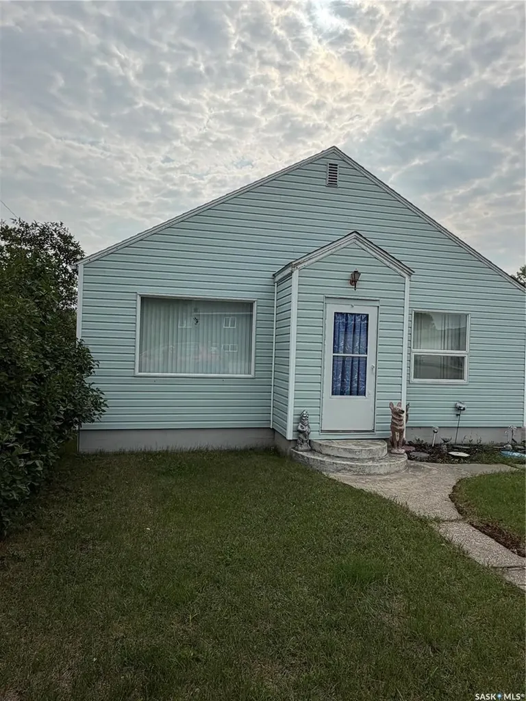 312 Prince Street Hudson Bay SK S0E 0Y0