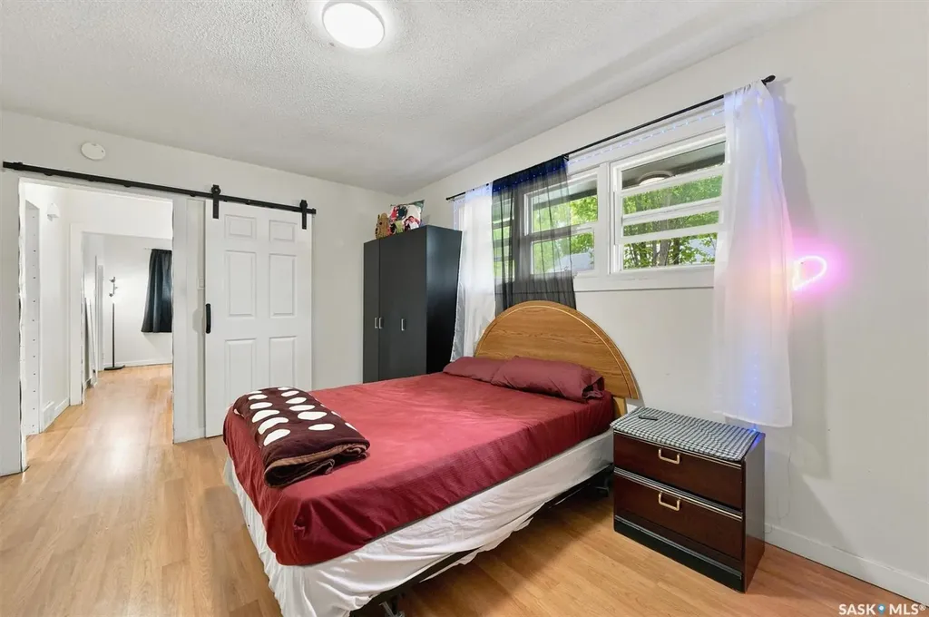 1709 2nd Avenue N Saskatoon SK S7K 3N2