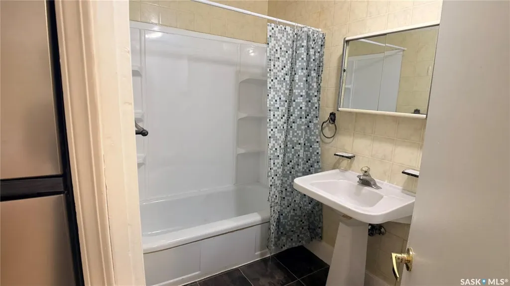 605 2nd Street Estevan SK S4A 2K8
