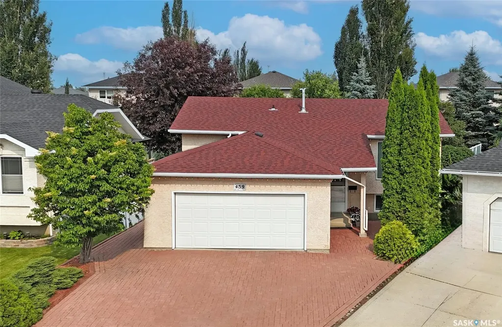 439 Fairbrother Court Saskatoon SK S7S 1H9