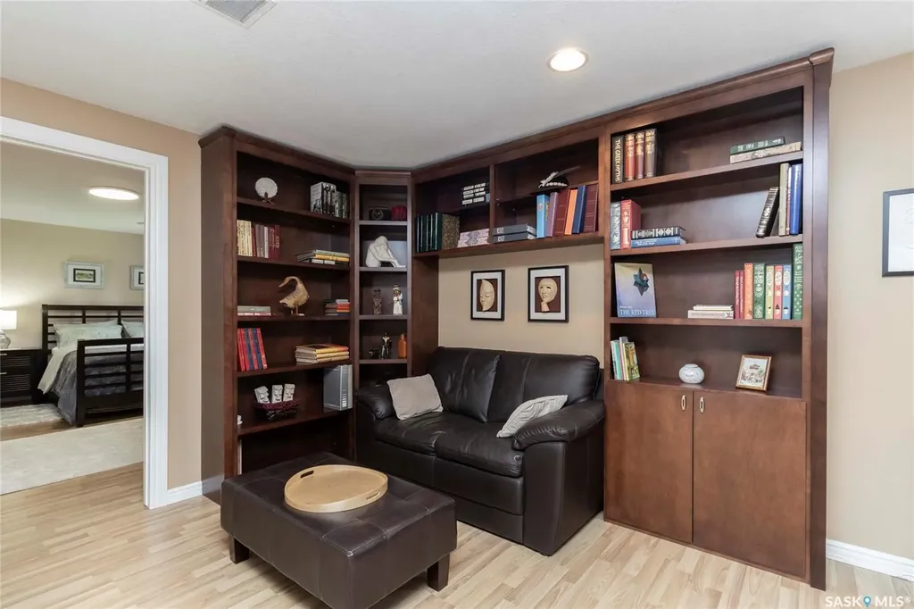 439 Fairbrother Court Saskatoon SK S7S 1H9