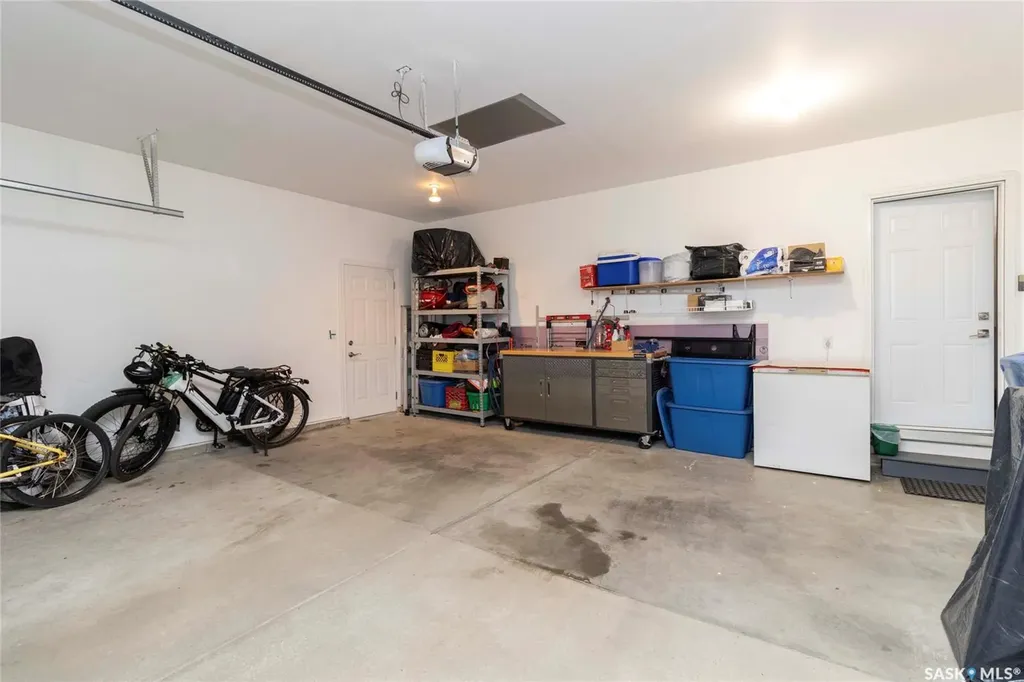 439 Fairbrother Court Saskatoon SK S7S 1H9