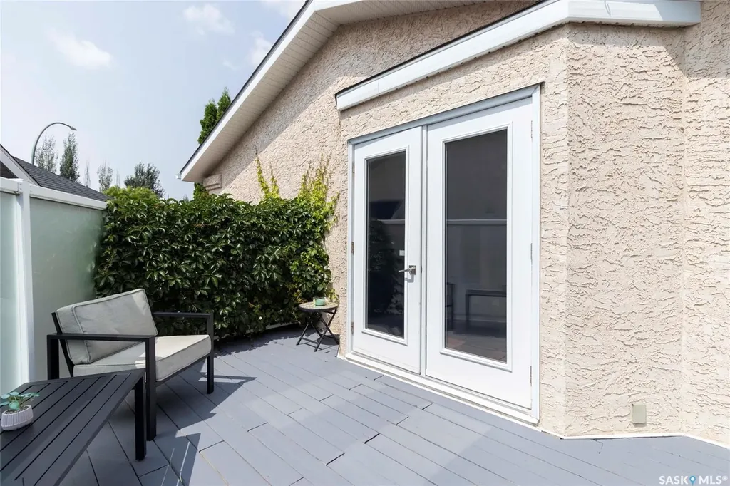439 Fairbrother Court Saskatoon SK S7S 1H9