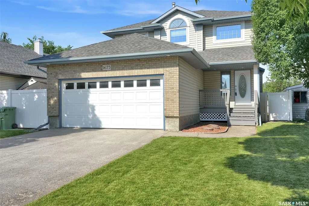 1675 Rousseau Crescent N Regina SK S4X 4L9