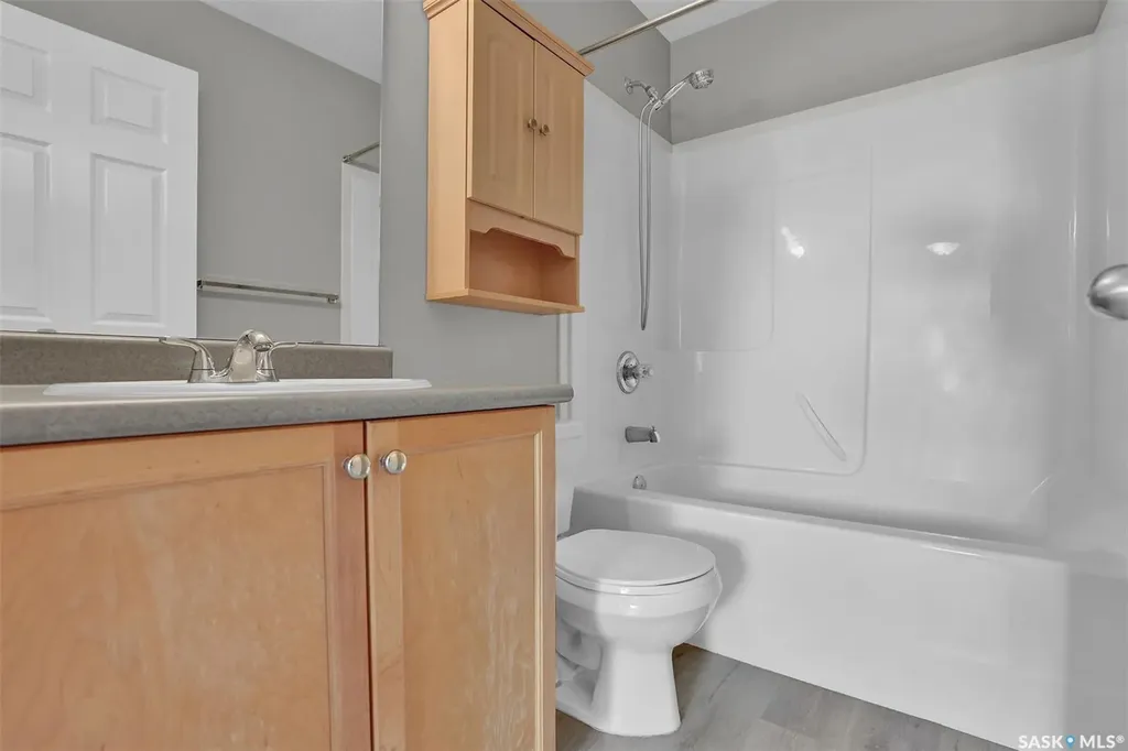 1675 Rousseau Crescent N Regina SK S4X 4L9