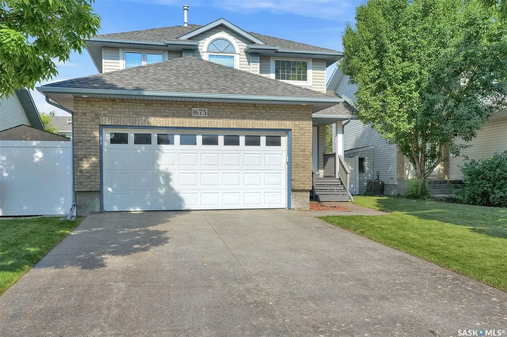 1675 Rousseau Crescent N Regina SK S4X 4L9