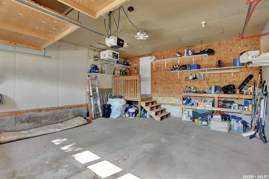 1675 Rousseau Crescent N Regina SK S4X 4L9