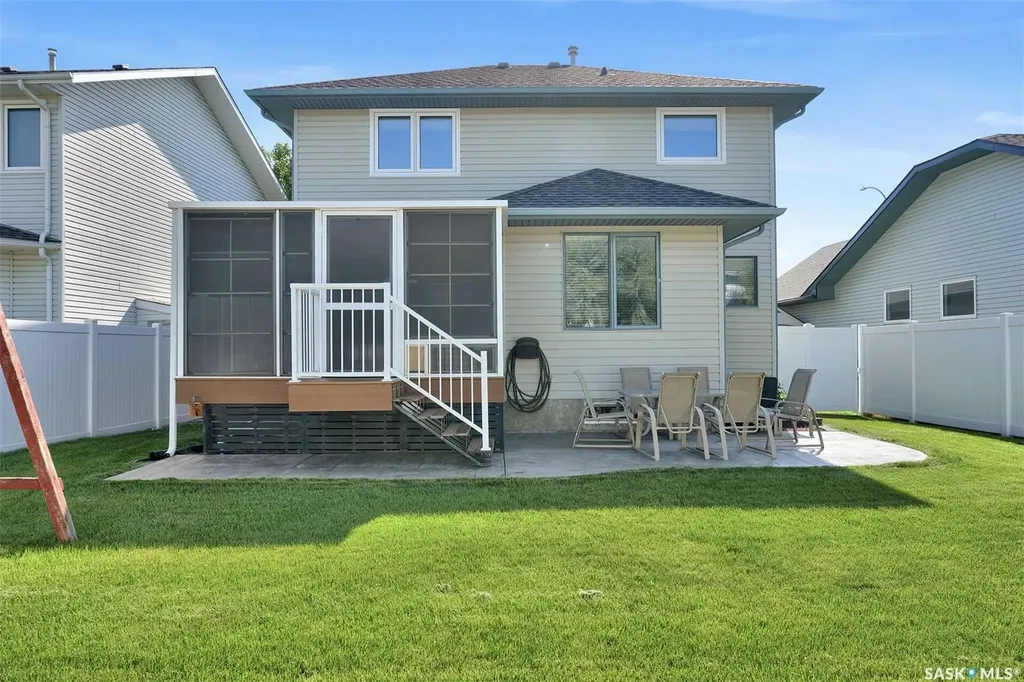 1675 Rousseau Crescent N Regina SK S4X 4L9