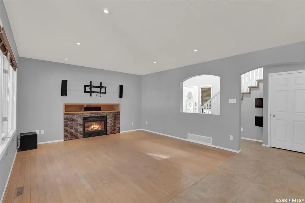 1675 Rousseau Crescent N Regina SK S4X 4L9