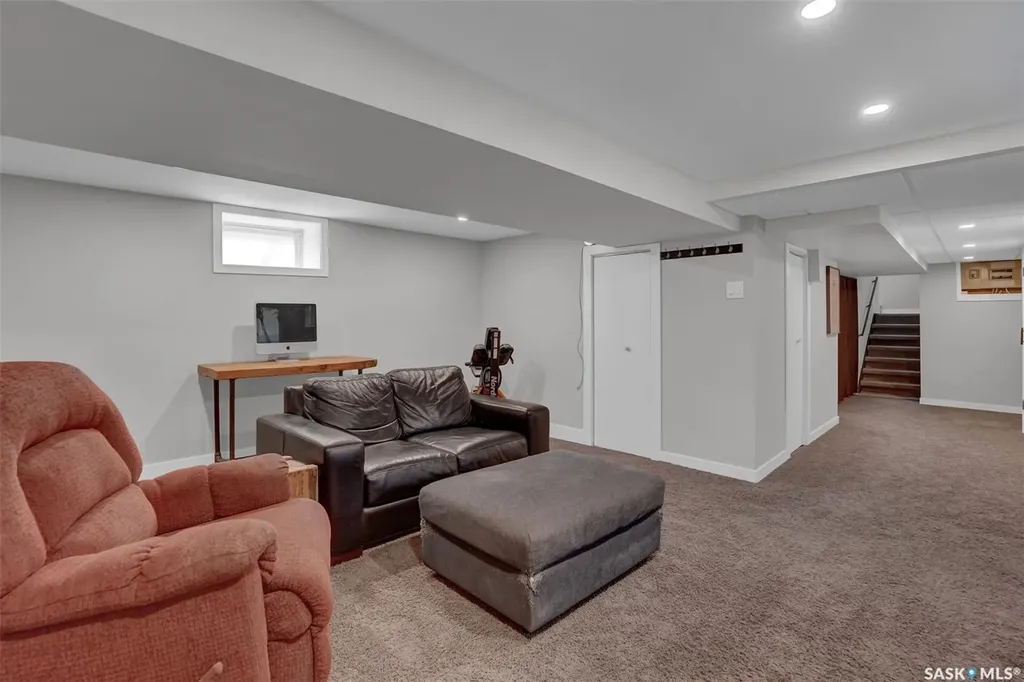 2604 Robinson Street Regina SK S4T 2R4