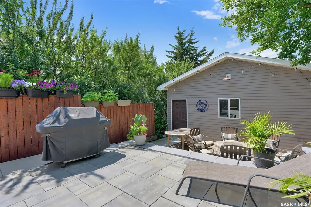 2604 Robinson Street Regina SK S4T 2R4