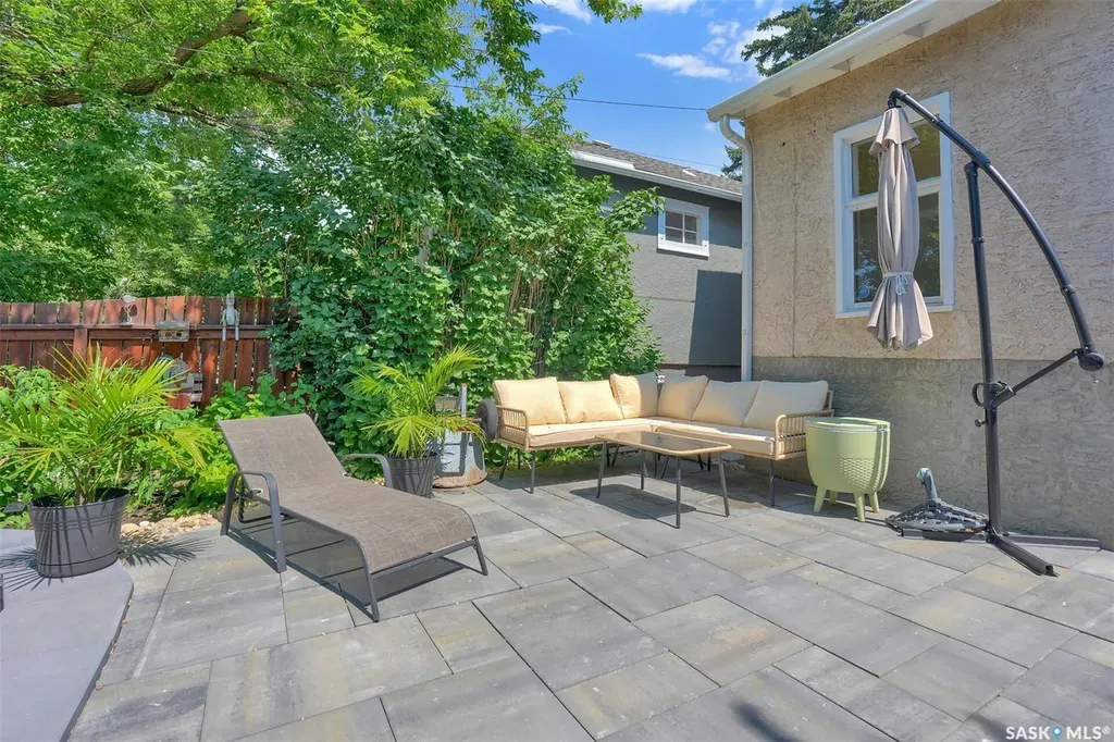 2604 Robinson Street Regina SK S4T 2R4