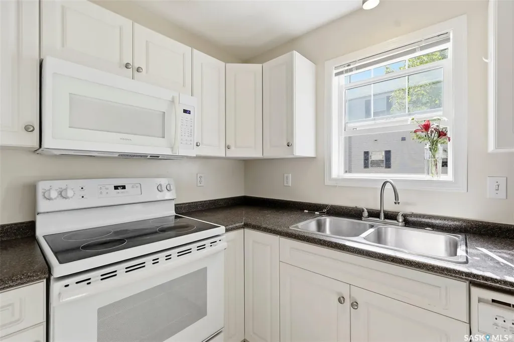 203 Herold Terrace Saskatoon SK S7V 1H8