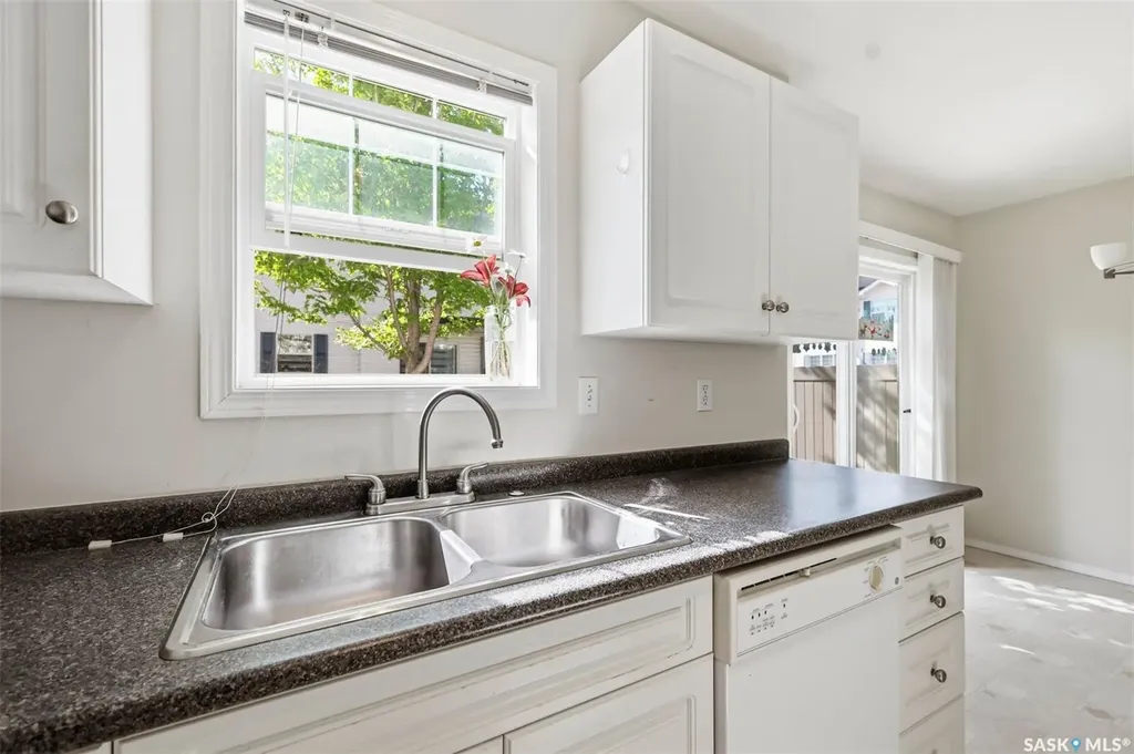 203 Herold Terrace Saskatoon SK S7V 1H8
