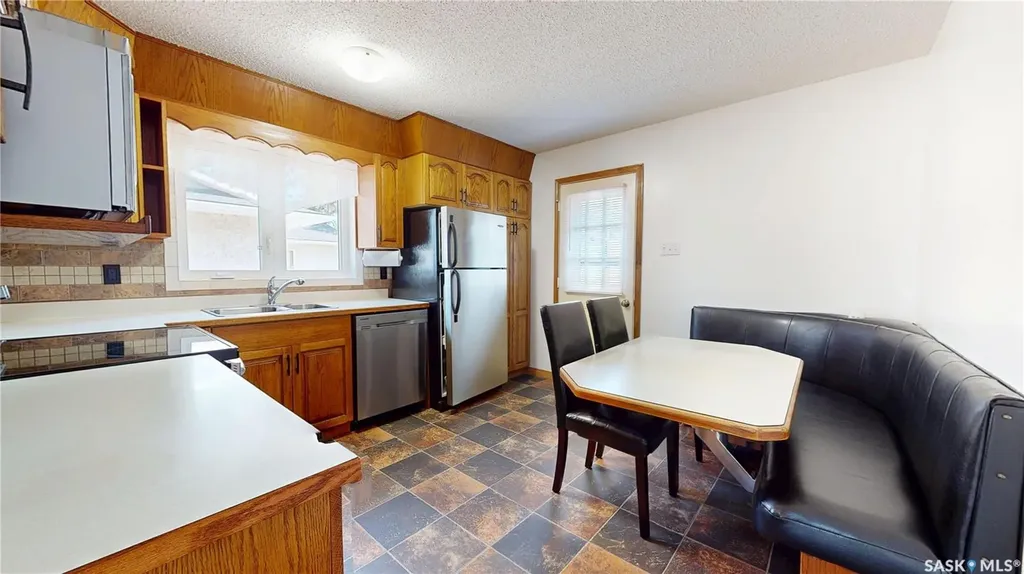 118 Salemka Crescent Regina SK S4R 7S1
