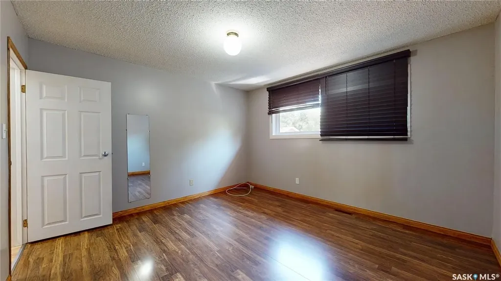 118 Salemka Crescent Regina SK S4R 7S1