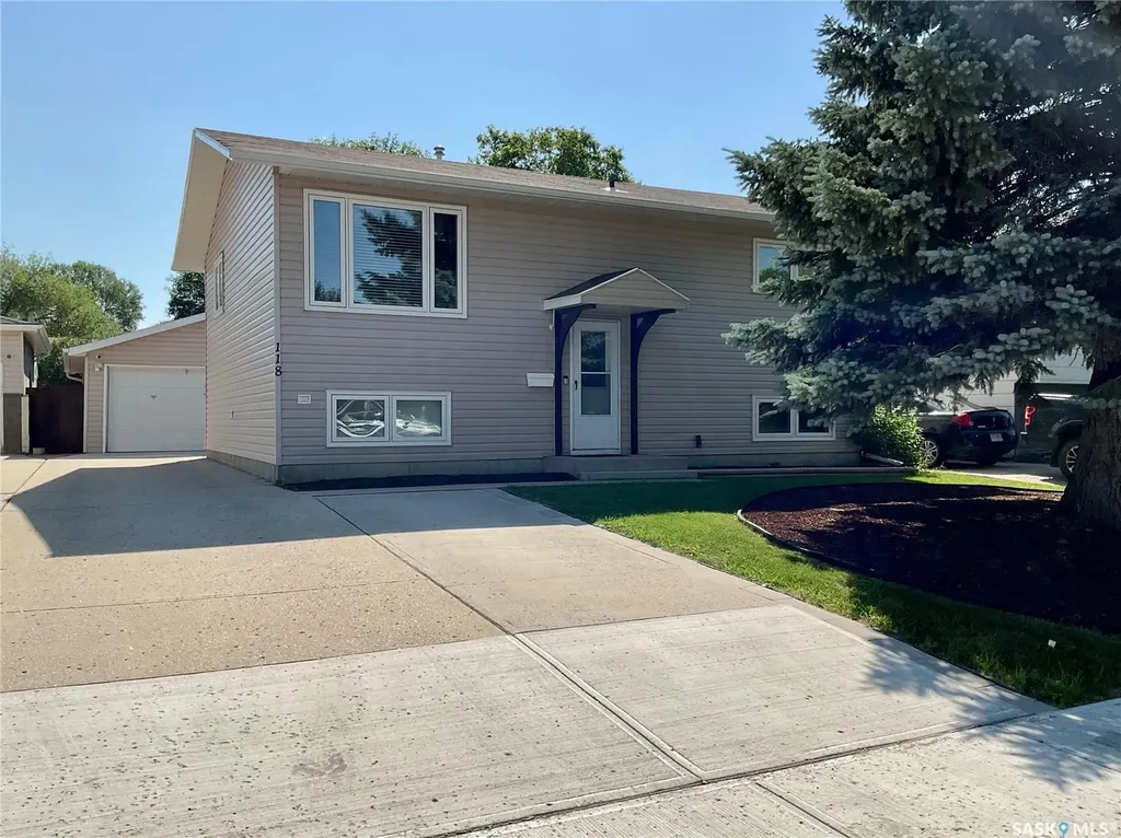 118 Salemka Crescent Regina SK S4R 7S1