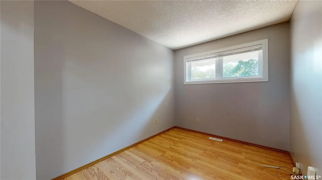 118 Salemka Crescent Regina SK S4R 7S1