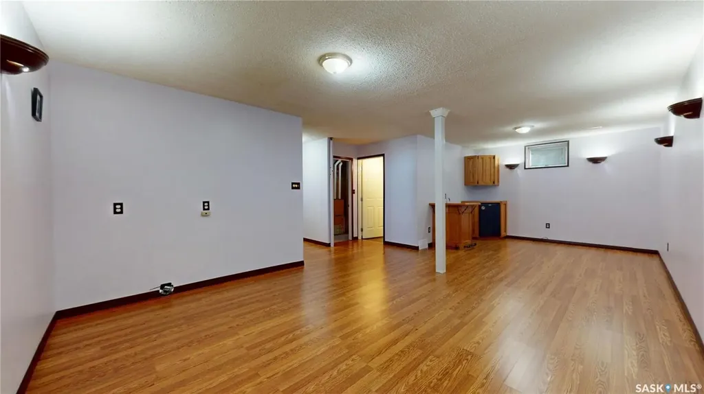 118 Salemka Crescent Regina SK S4R 7S1