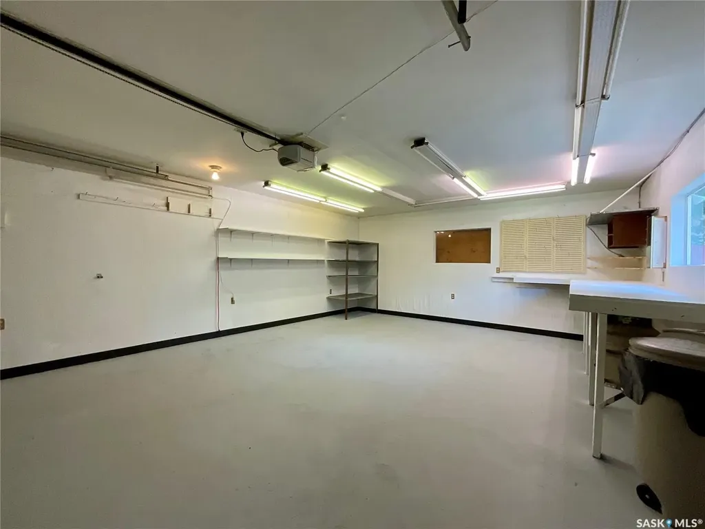 118 Salemka Crescent Regina SK S4R 7S1