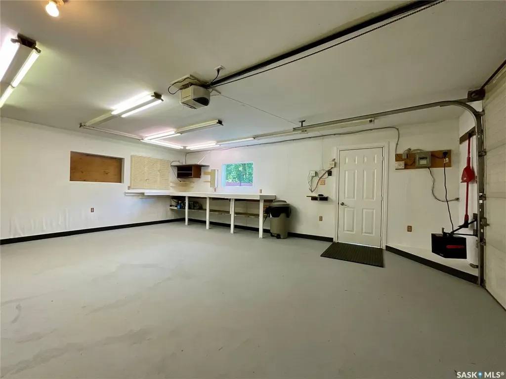 118 Salemka Crescent Regina SK S4R 7S1