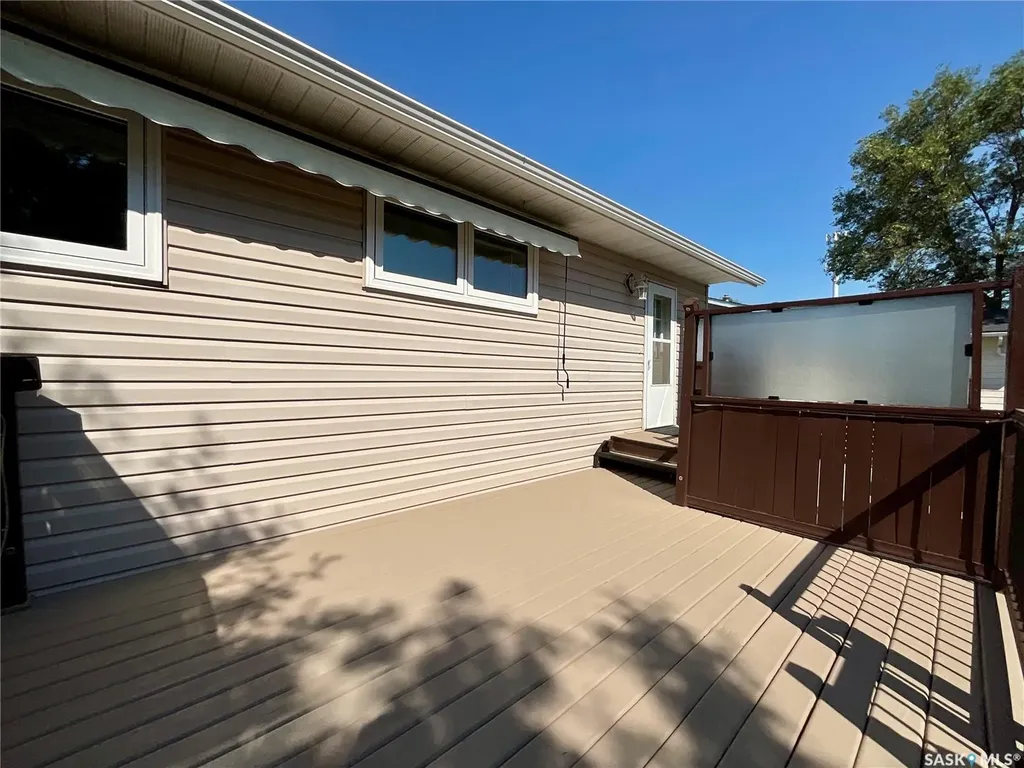 118 Salemka Crescent Regina SK S4R 7S1