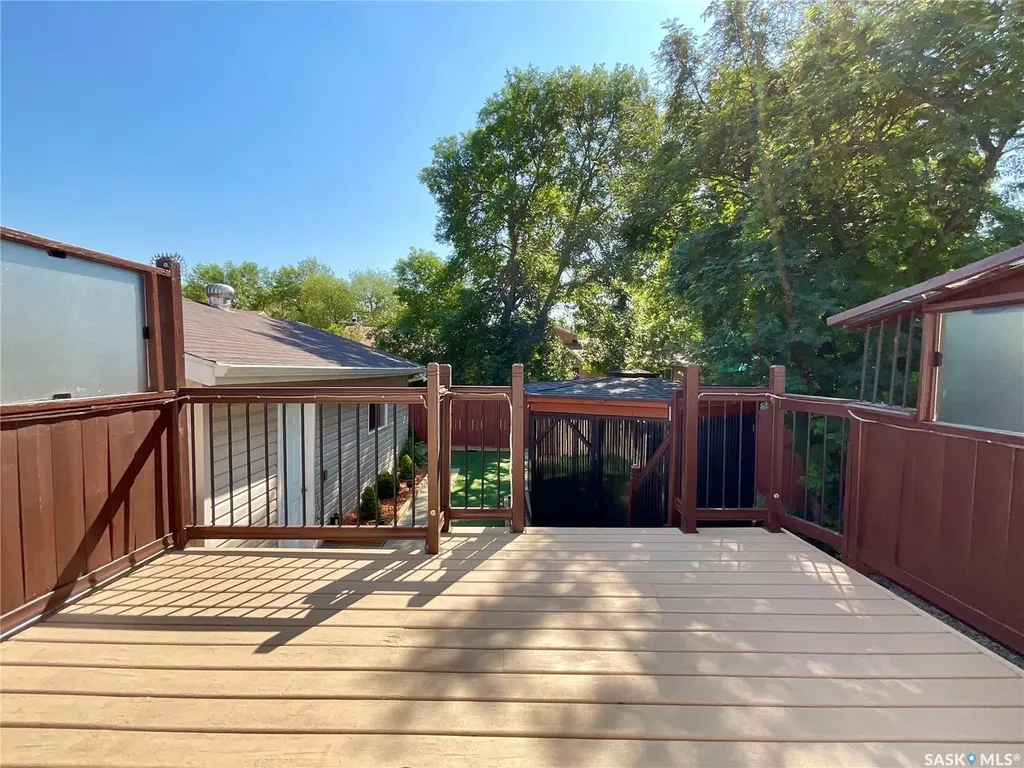 118 Salemka Crescent Regina SK S4R 7S1