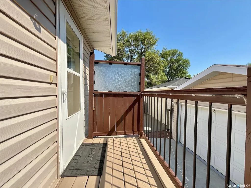 118 Salemka Crescent Regina SK S4R 7S1