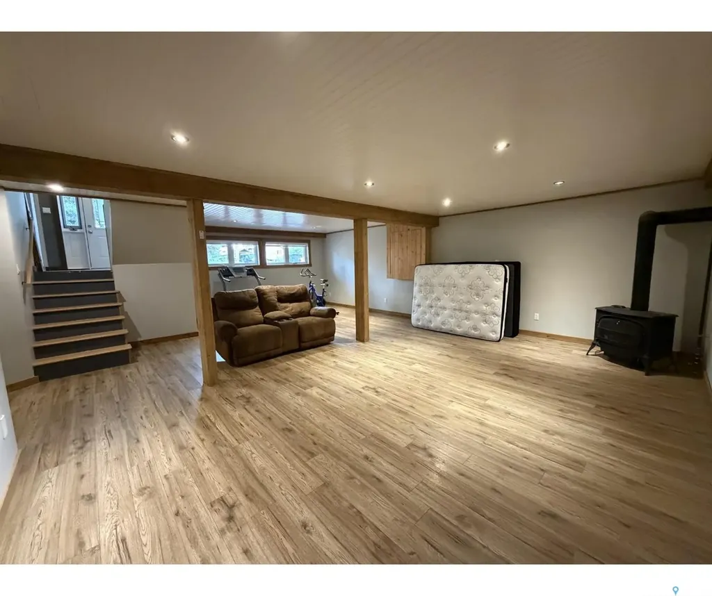 241 Dehavilland Avenue Air Ronge SK S0J 3G0
