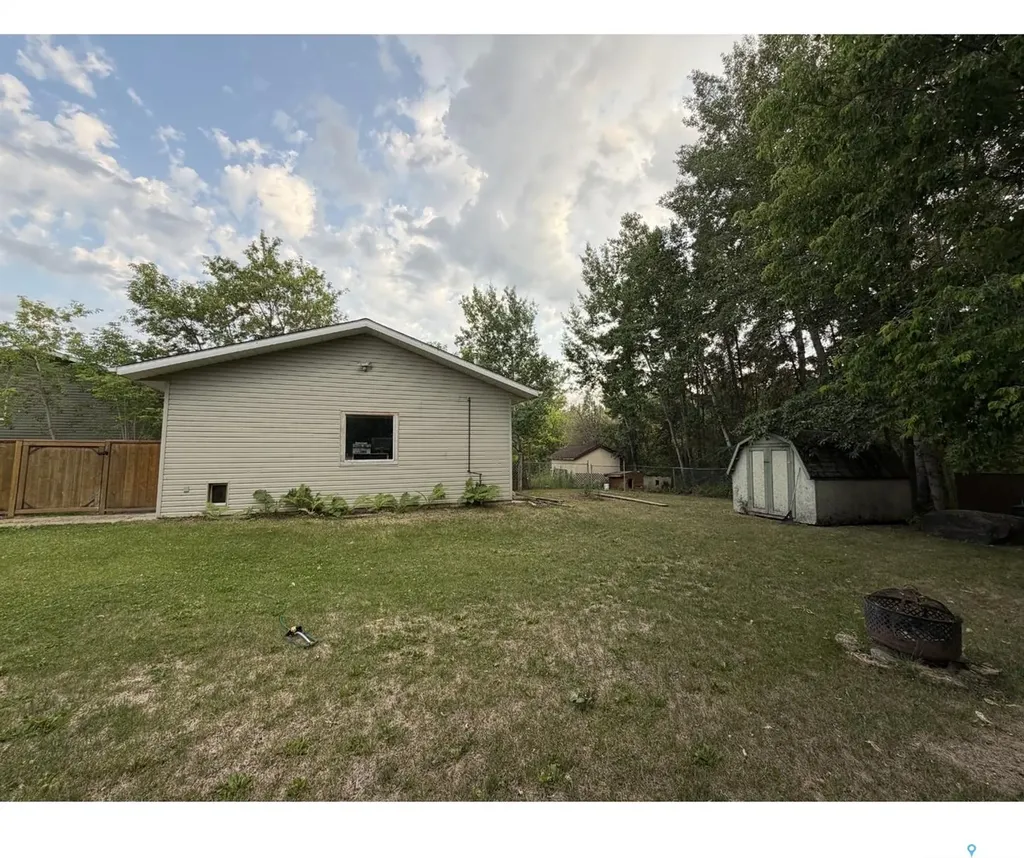241 Dehavilland Avenue Air Ronge SK S0J 3G0