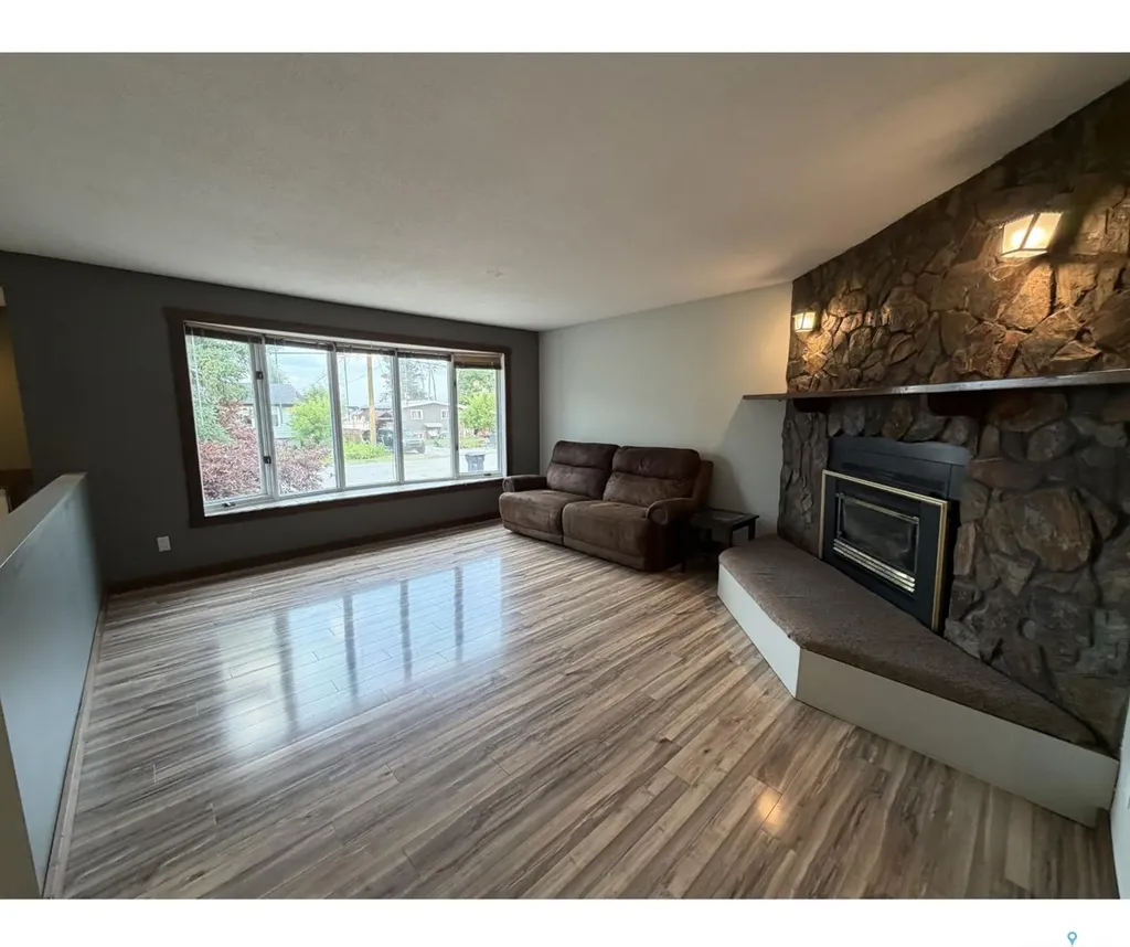 241 Dehavilland Avenue Air Ronge SK S0J 3G0